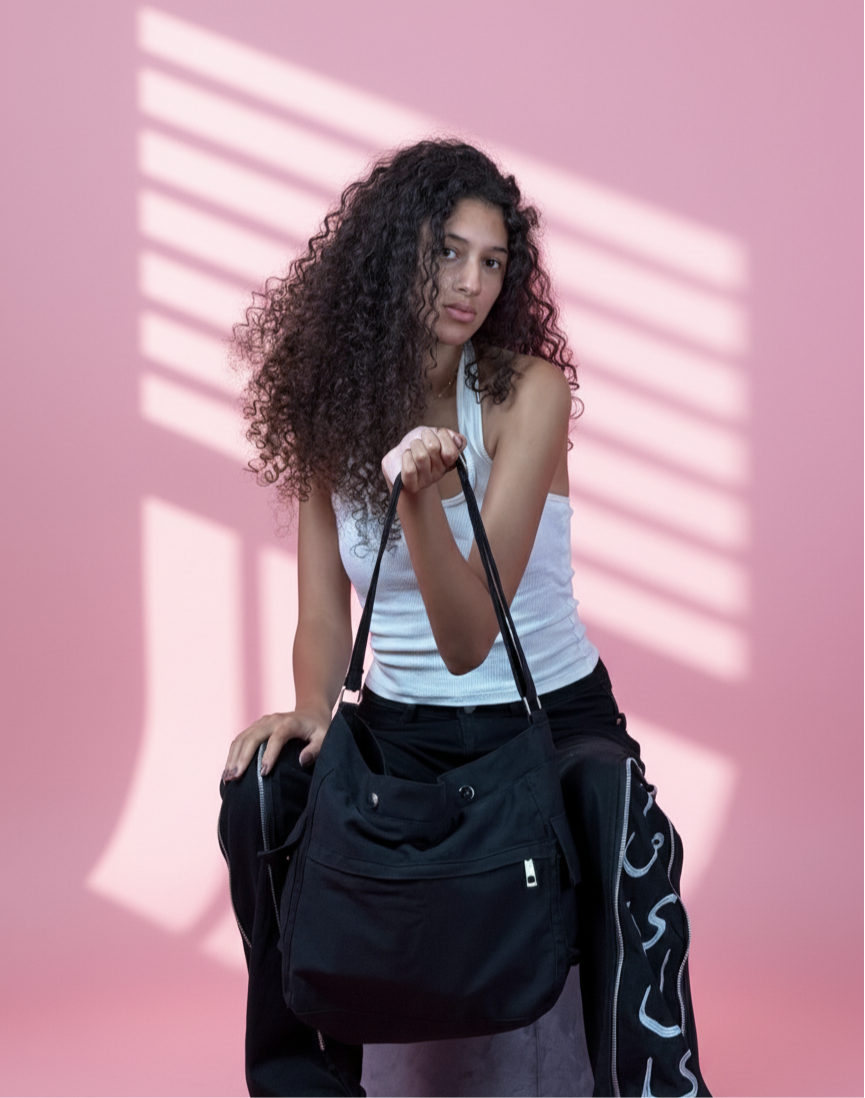 BASIC BLACK CROSS BAG