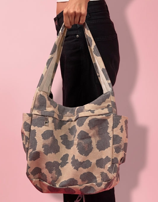 LEOPARD PRINT SHOULDER BAG