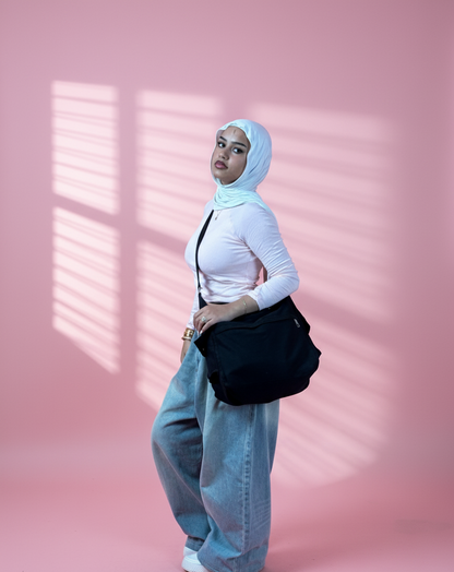 BASIC BLACK CROSS BAG